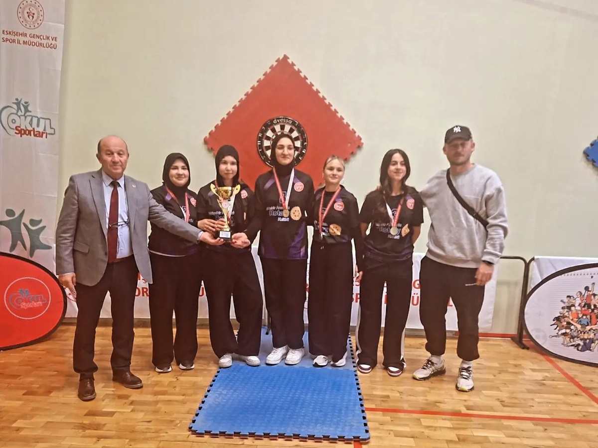 Okul sporları dart genç kız müsabakaları tamamlandı