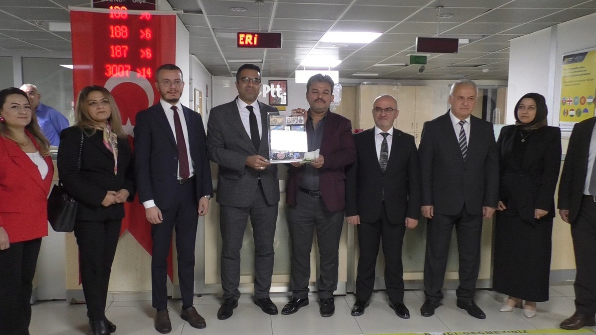 PTT 186. yılını Kayseri'de kutladı, Hunat'ta 186. müşteriye hediye verildi