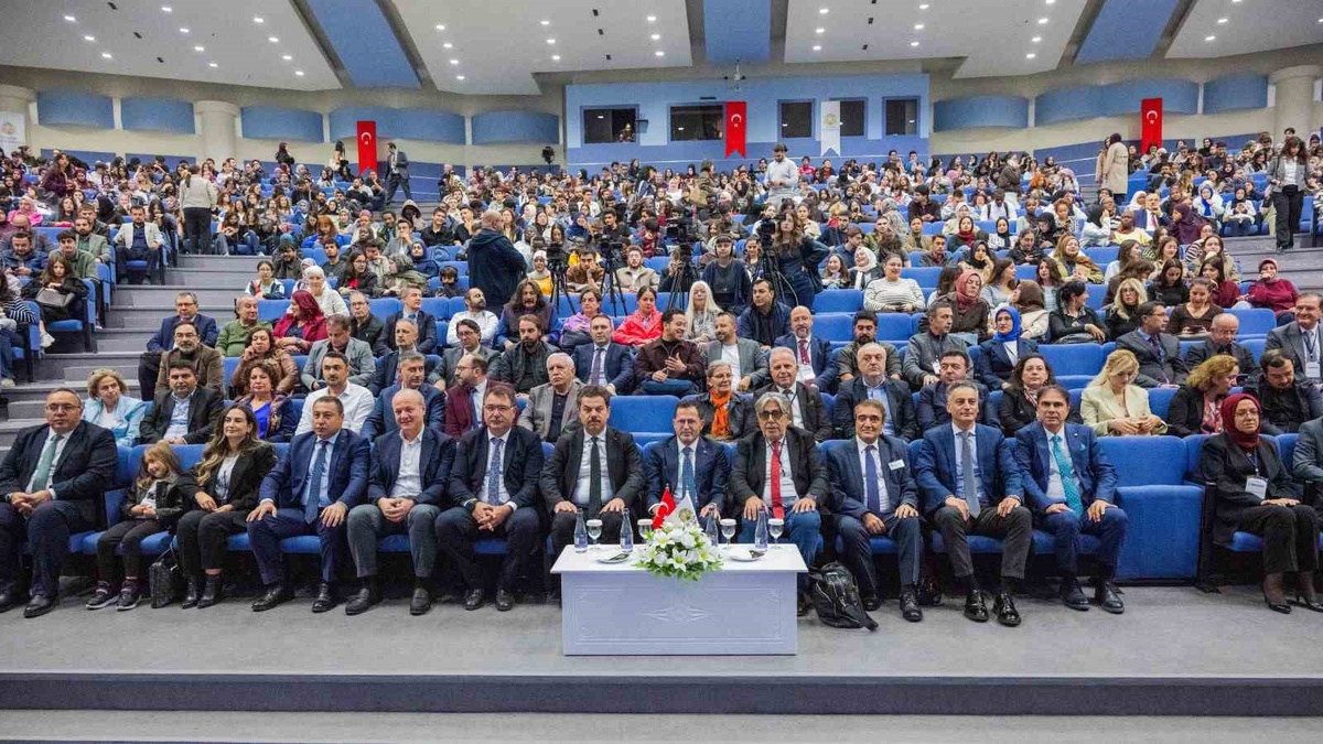Selçuk Üniversitesi'nde yapay zeka konferansı 68 ülkeden katılımla başladı