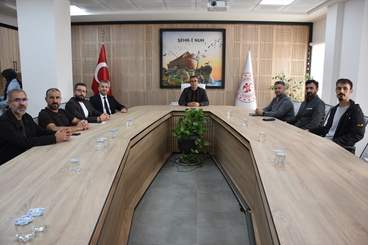 Şırnak Gençlik ve Spor İl Müdürü Din, Cizre'de süren 3 bin kişilik stadyumu anlattı