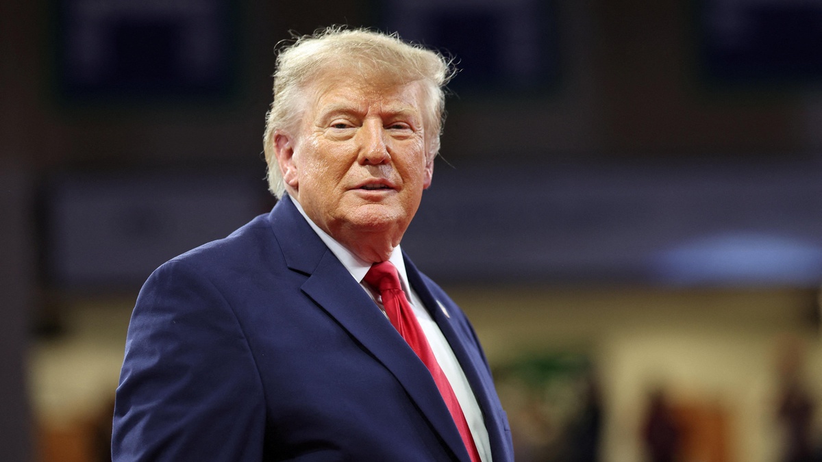 Trump, İran'a karşı yeni bir 'Epic Fury' operasyonu düzenlenebileceğini söyledi