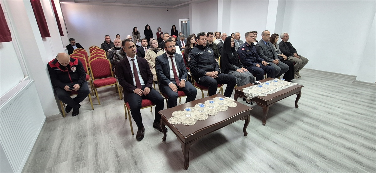 Bahşılı İmam Hatip Ortaokulu'nda Mevlid-i Nebi programı düzenlendi