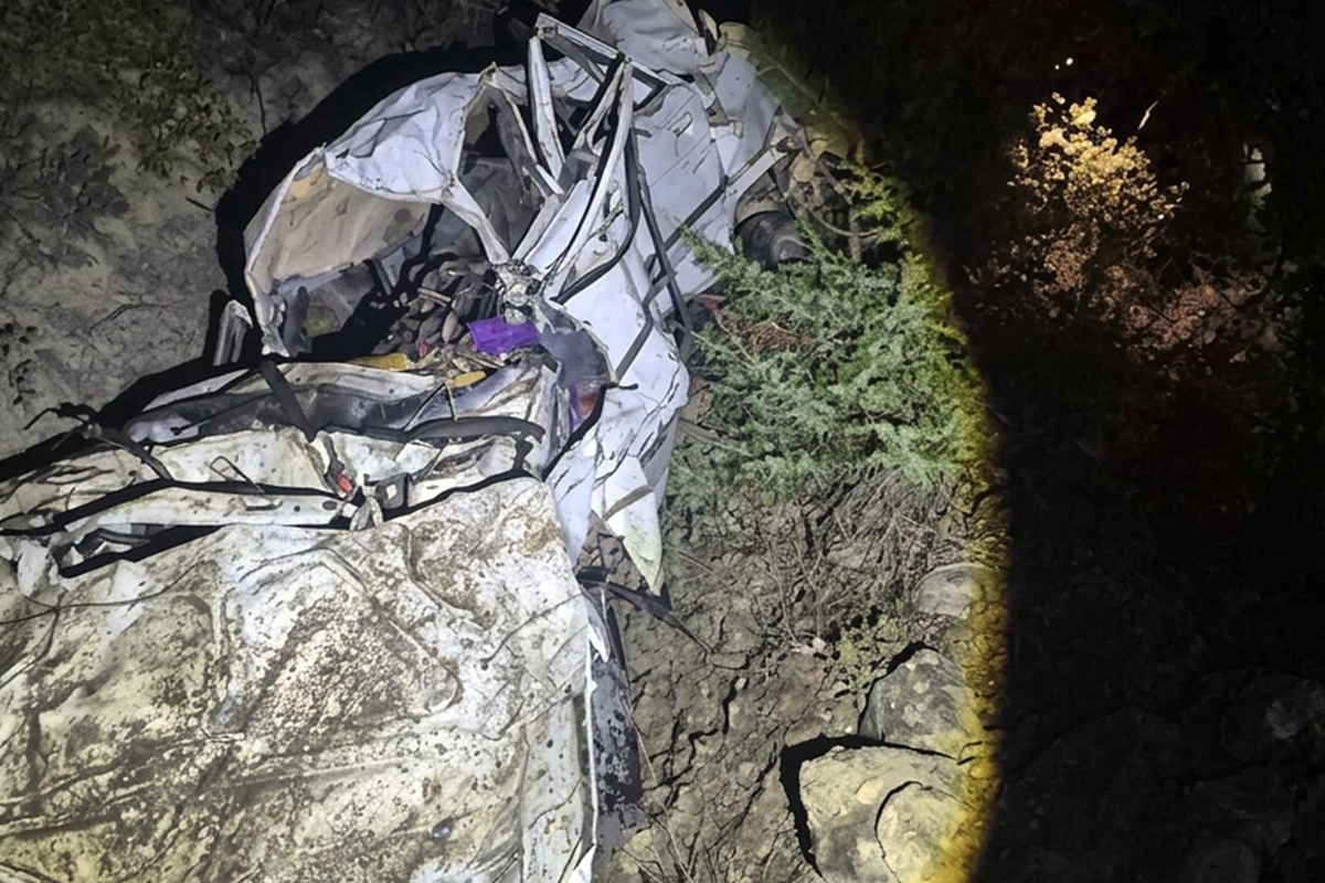 Çankırı Bayramören'de otomobil uçuruma yuvarlandı, 4 kişi öldü, 1 kişi yaralandı