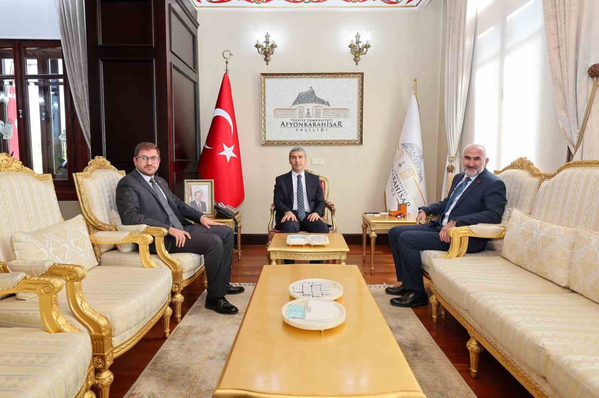 Dernek Başkanı Beşer, Afyonkarahisar Valisi Aktaş ile Forever çalışmalarını paylaştı