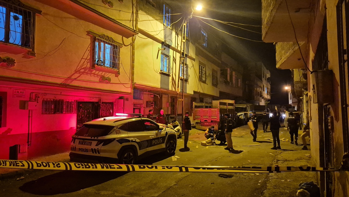 Gaziantep Nizip'te silahlı ve sopalı kavgada 1'i ağır 4 kişi yaralandı