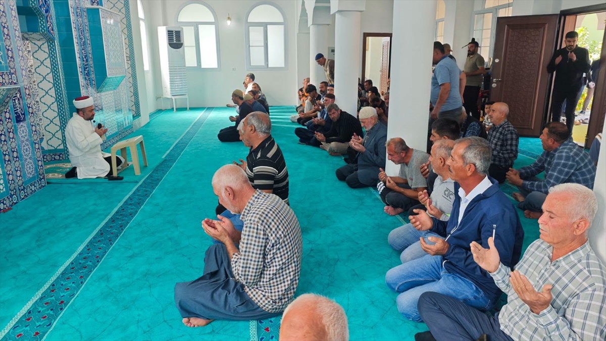 İslahiye'de 6 Şubat Şehitleri Camisi ibadete açıldı