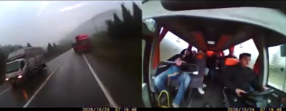 Karabük'te kamyonun hatalı sollaması işçi servisinde korkuya neden oldu, o an kamerada