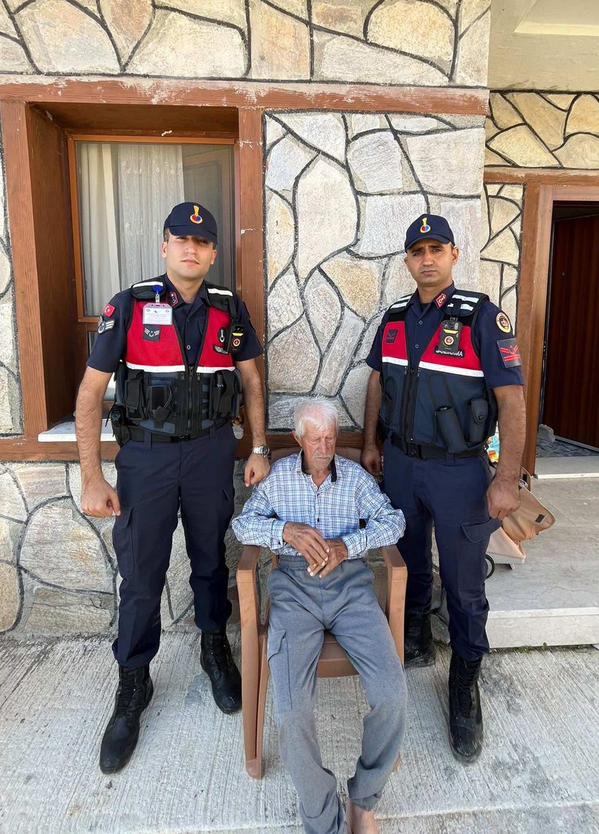 Manavgat'ta kaybolan Alzheimer hastası dron destekli aramayla ormanda bulundu