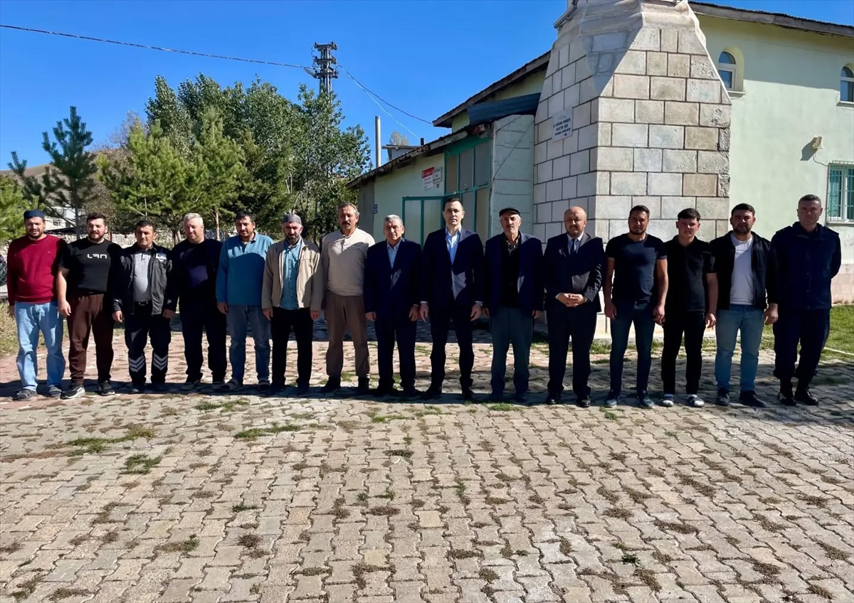 Ulaş Kaymakamı Avcı, Akkaya ve Kovalı köylerinde vatandaşların taleplerini dinledi