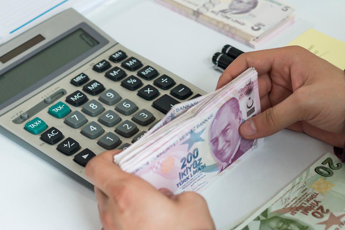 8 yıl çalıştı, parasını alamadı bir de dayak yedi! Yargıtay'dan kritik karar