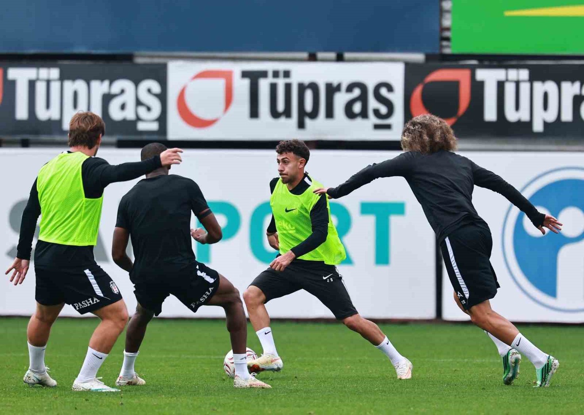 Beşiktaş, Başakşehir ile oynayacağı 9. hafta maçının hazırlıklarını tamamladı