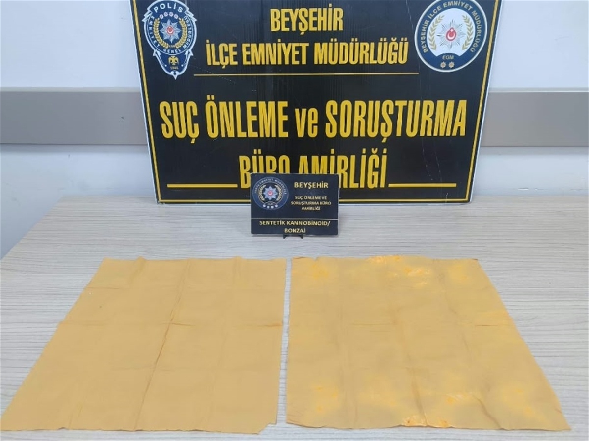 Beyşehir'de uyuşturucu emdirilmiş 3 bin 200 peçete bulundu, 3 şüpheli tutuklandı