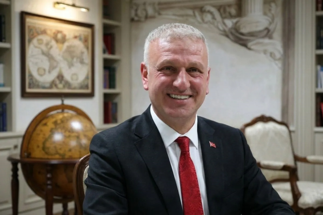 Cumhurbaşkanı Başdanışmanı Oktay Saral görevden alındı