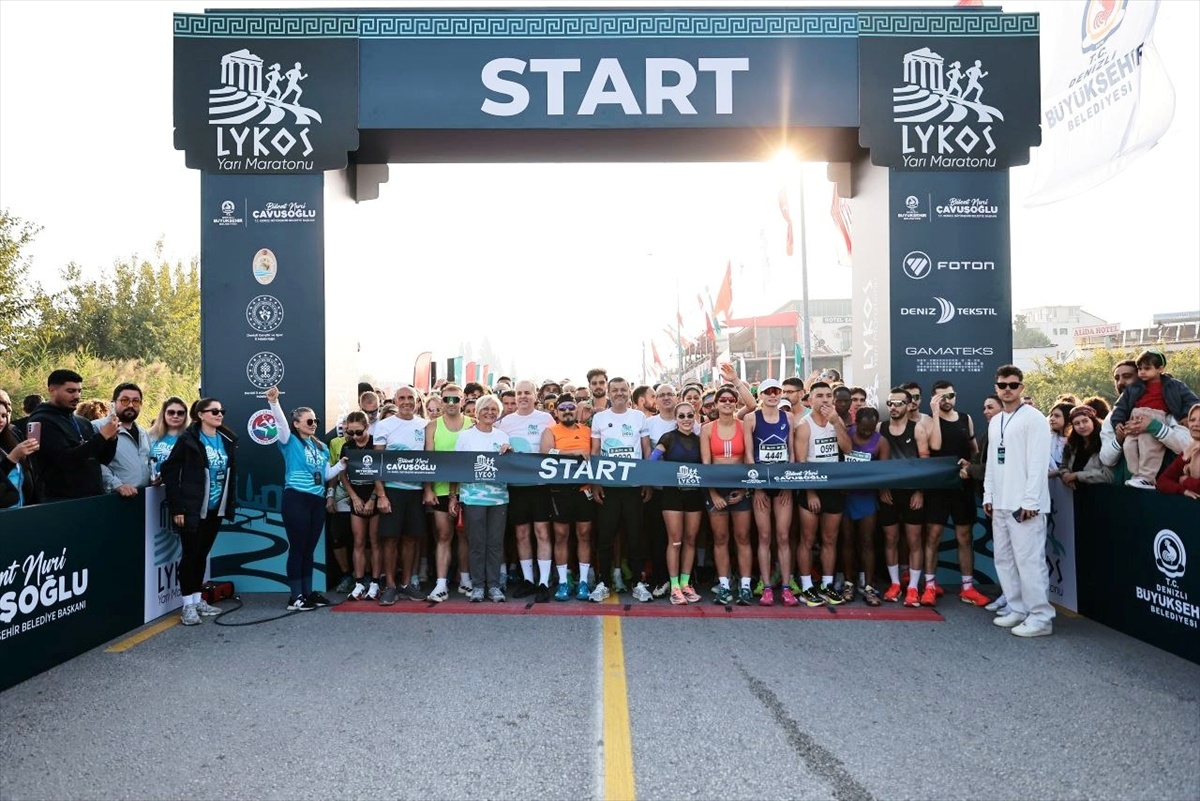 Denizli'de 2. Lykos Yarı Maratonu'na 26 ülke ve 60 ilden sporcu katıldı