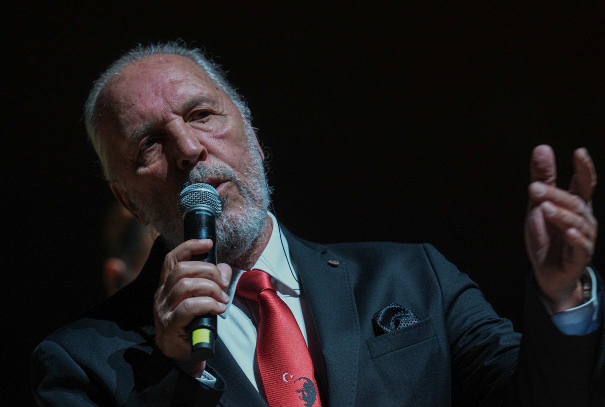 Fatih Erkoç, CSO Ada Ankara konserinde Türk sanat müziği eserlerini seslendirdi