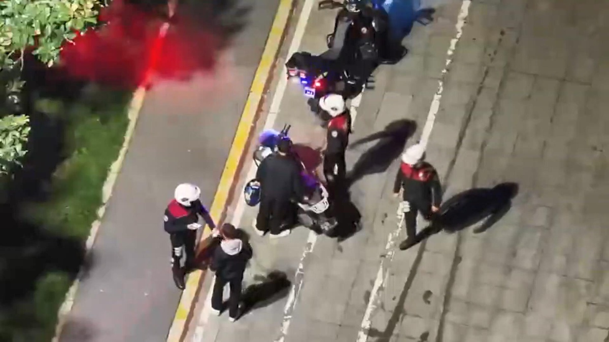 İstanbul Beyoğlu'nda drone destekli asayiş uygulamasında 22 kişi yakalandı