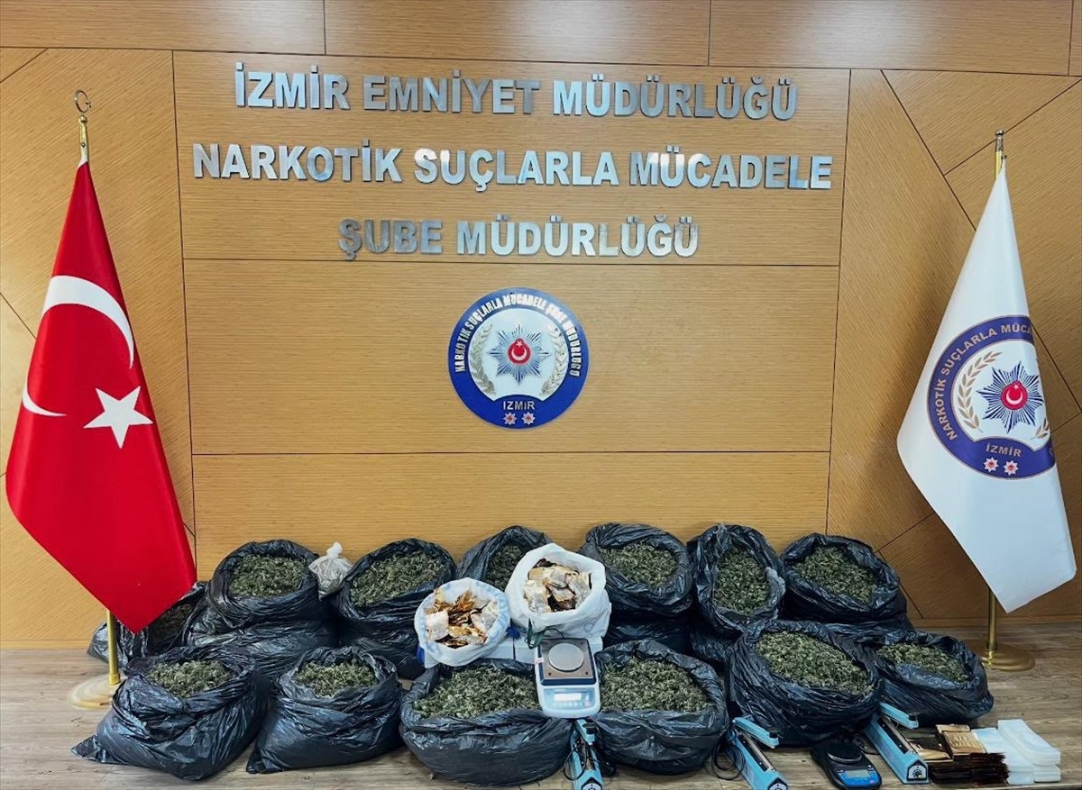 İzmir ve Muğla'daki uyuşturucu operasyonunda 12 zanlıdan 7'si tutuklandı