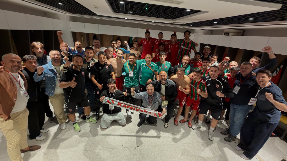 Karşıyaka, Zafer Uysal yönetiminde Söke'yi 2-1 yenip play-off yarışına ortak oldu