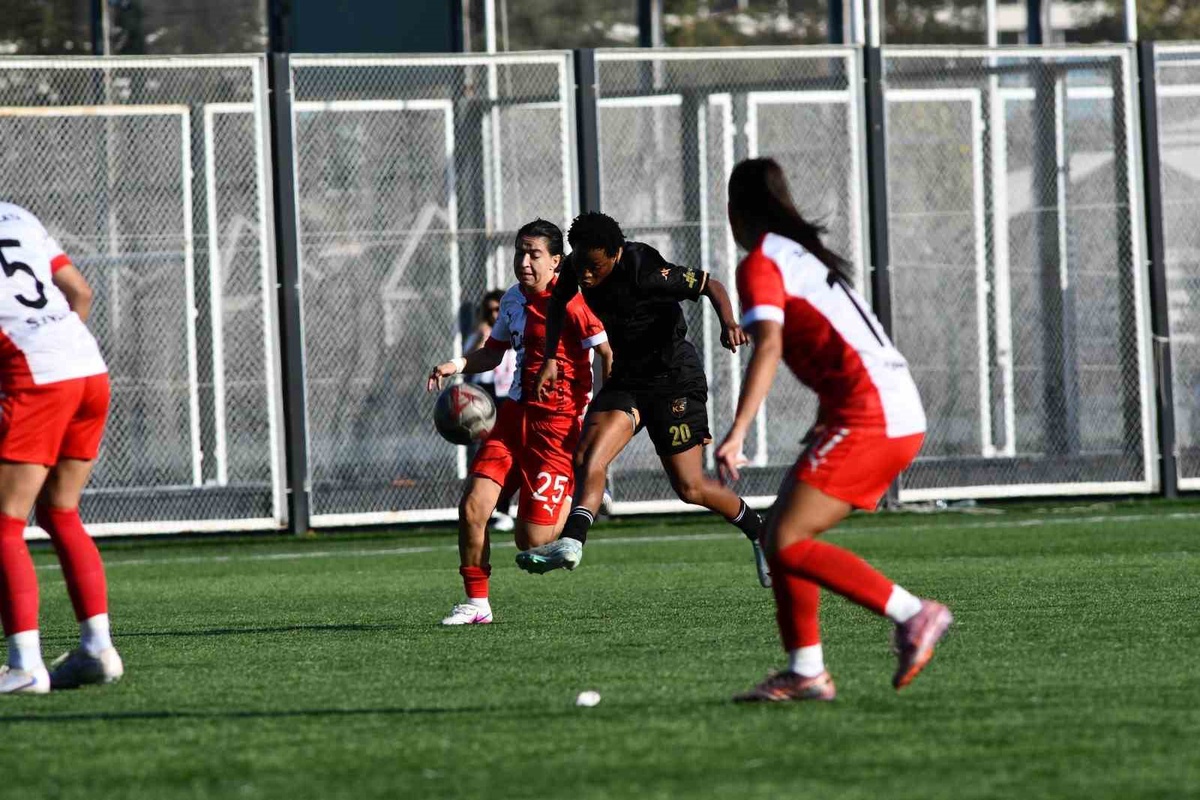 Kayseri Kadın FK, 7. haftada evinde Ünye Kadın FK ile golsüz berabere kaldı