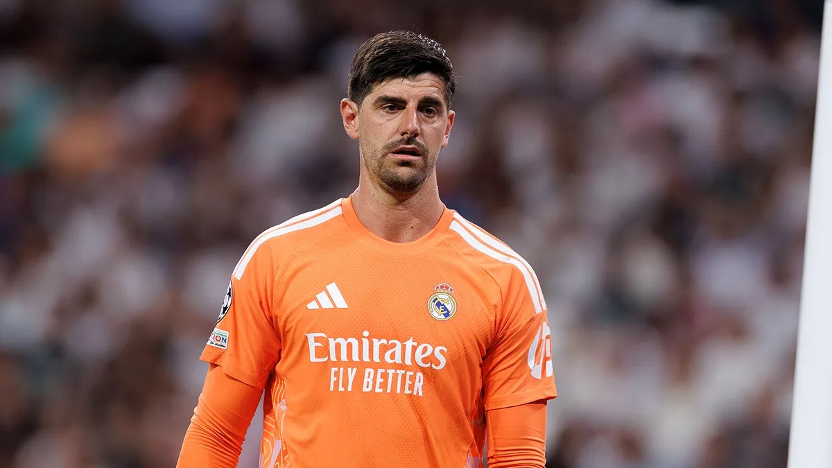 Real Madrid'de Courtois grip nedeniyle kadroda yok, yerine Voloshyn kadroya girdi