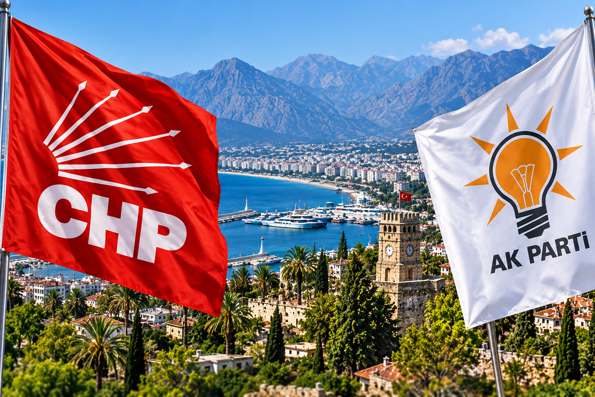 Antalya'da üç belediye başkanının parti değişikliği iddiası