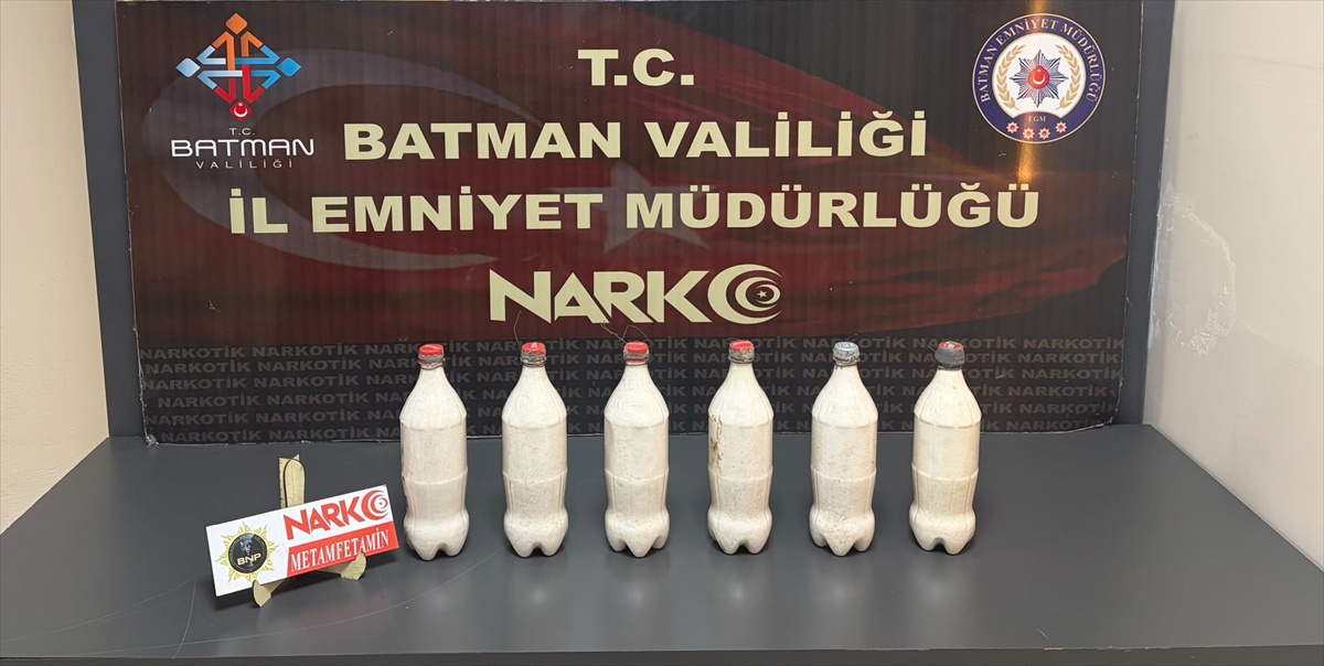 Batman'da yakıt deposundaki 5 kilo 200 gram uyuşturucu nedeniyle 2 şüpheli tutuklandı