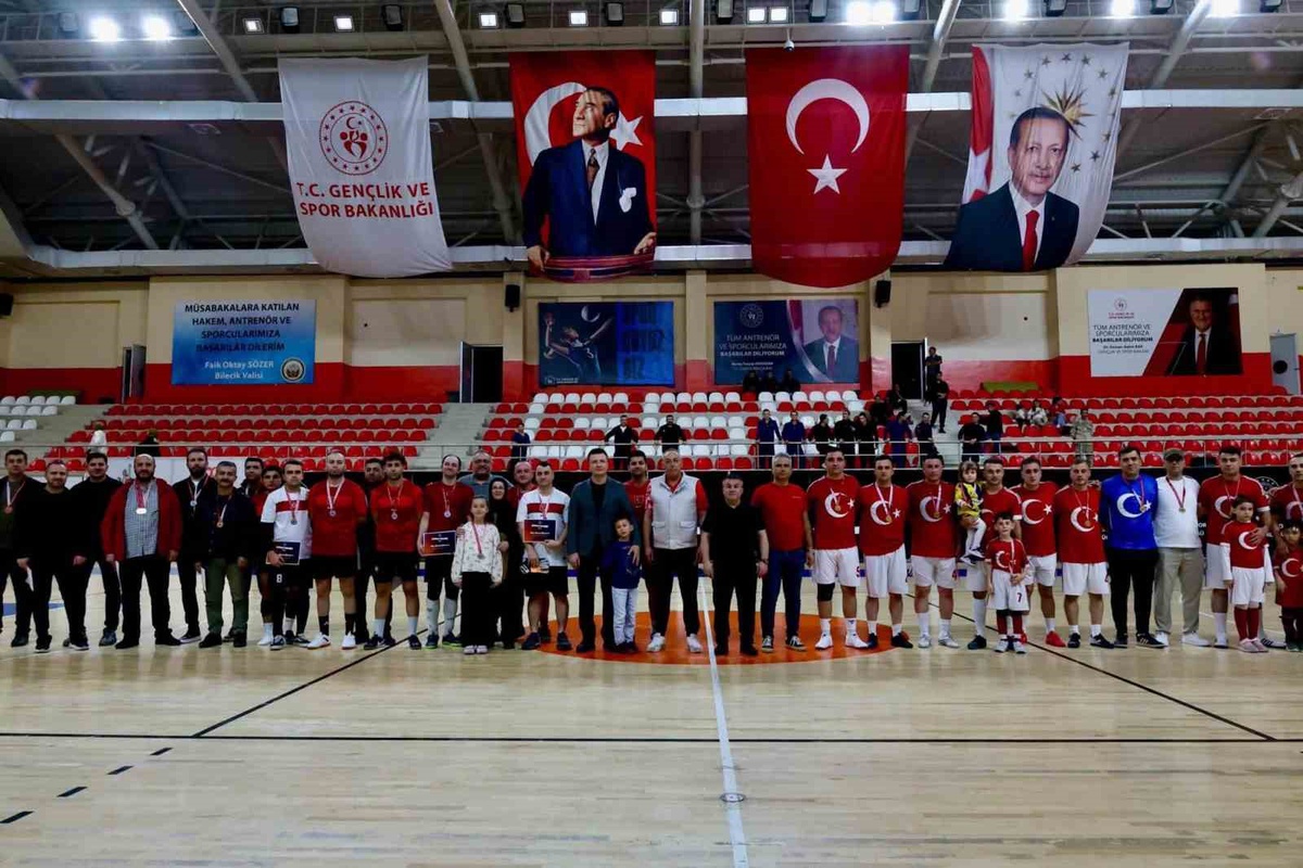 Bilecik'te 4. Kamu Spor Oyunları'nda birinci olan takımlar Marmara'da yarışacak