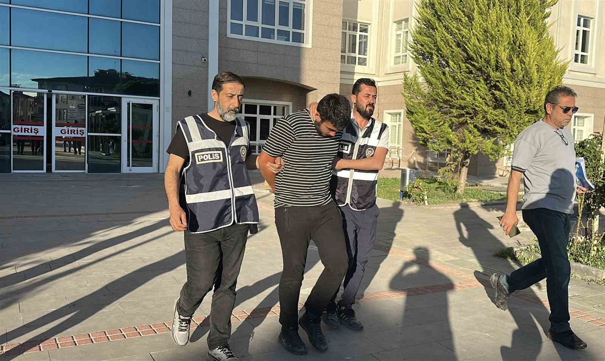 Burdur'da 41 yaşındaki kişiyi sırtından vurduğu iddia edilen gence müebbet istendi