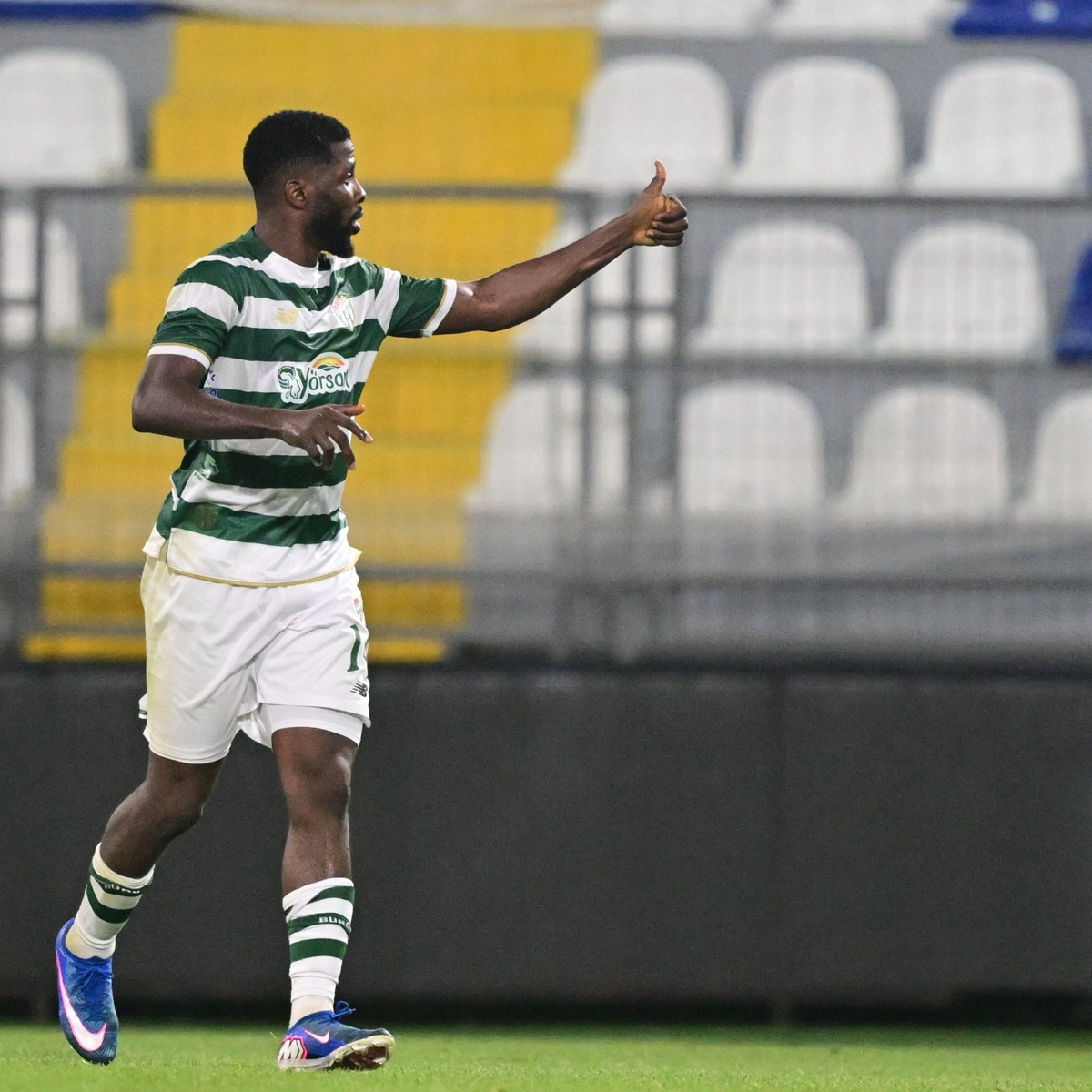 Bursaspor, Keçiörengücü'nü 4-2 yenip lider oldu; Iheanacho 12 maçta da gol attı