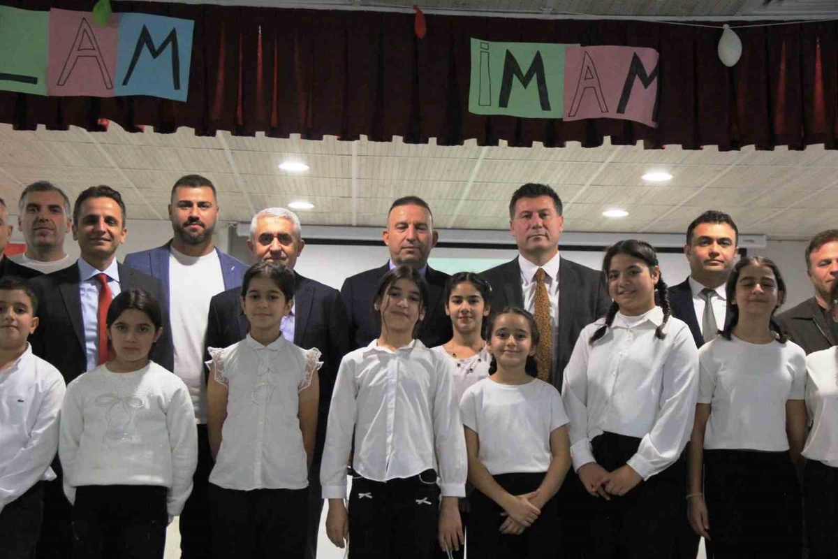 Cizre'de imam hatip okullarının yeniden açılışının 75. yıl dönümü kutlandı