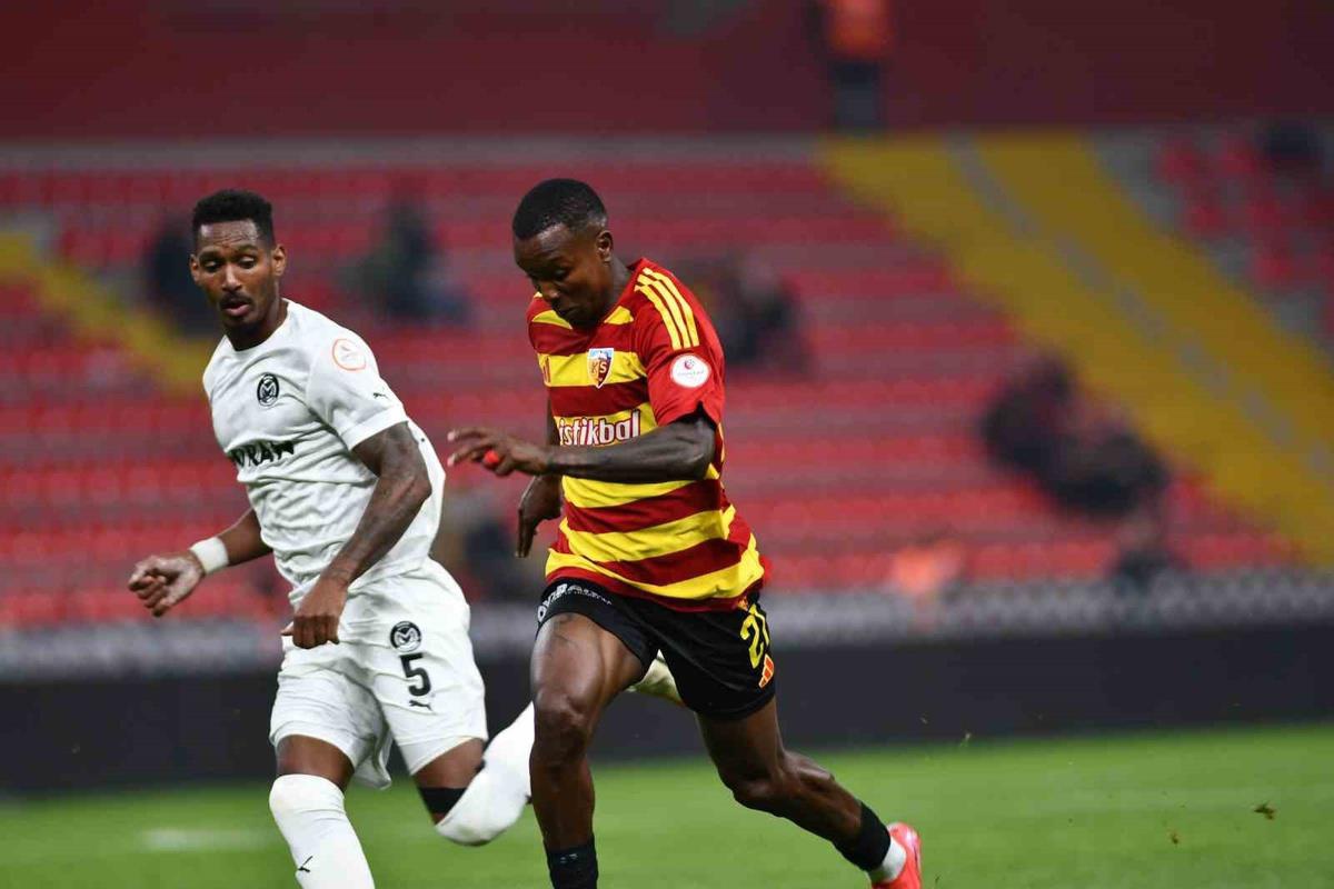 Daniel Moreno kimdir? Pendikspor maçında hem gol attı hem iki penaltı yaptırdı