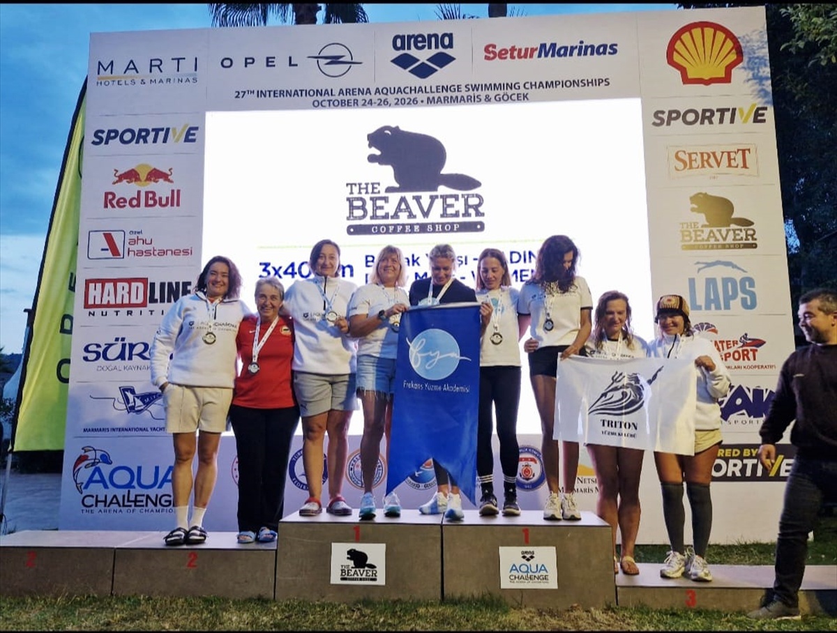 Edirneli Hülya Demirhan Marmaris'teki 5 kilometre yüzme yarışında ikinci sırada