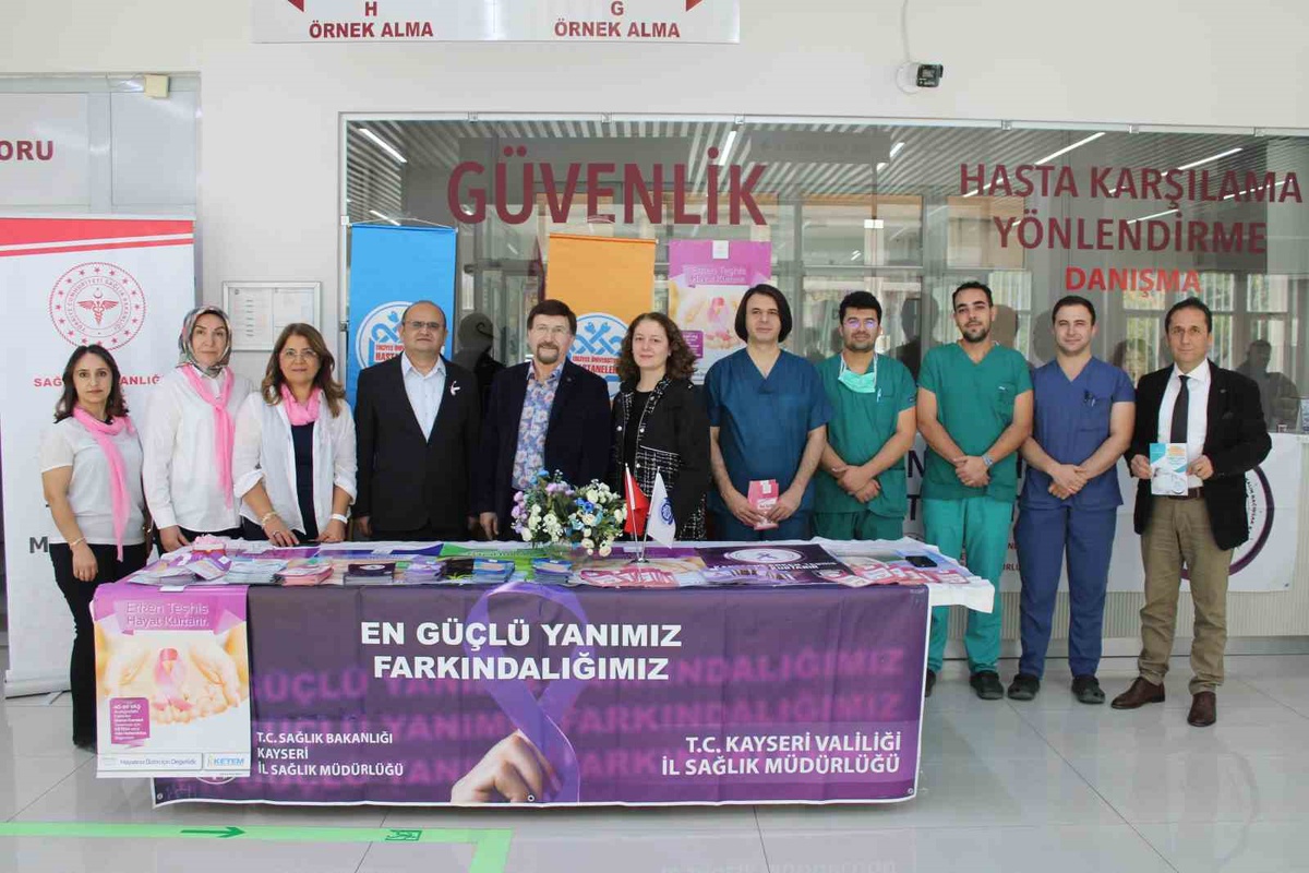 Erciyes Üniversitesi Hastanelerinde meme kanserinde erken tanıya dikkat çekildi