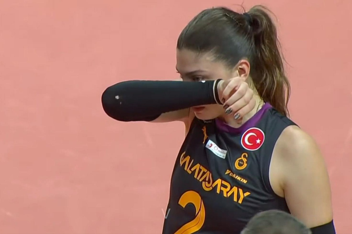 VakıfBank, Galatasaray'ı 3-0 yendi