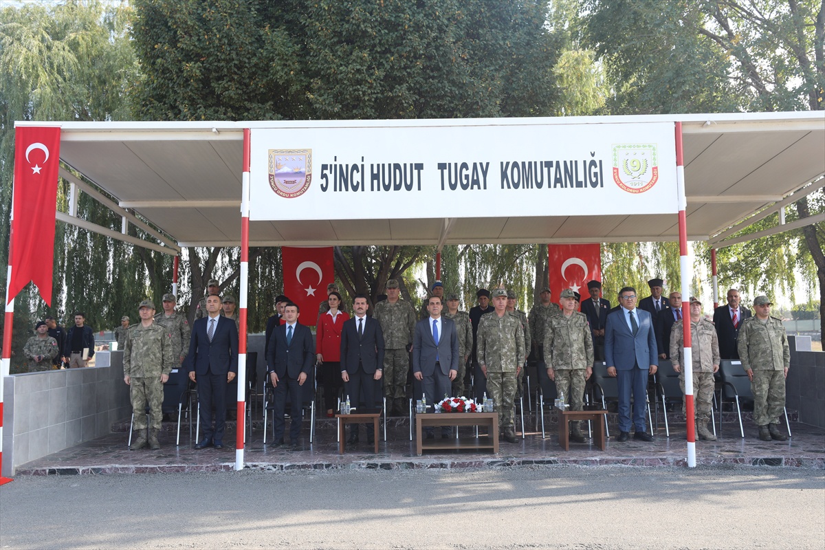 Iğdır'daki 5. Hudut Tugay Komutanlığında 'Sancak Tevdi Töreni' düzenlendi
