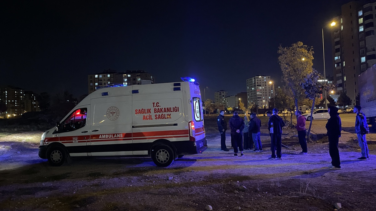 Kayseri'de iki grup arasındaki bıçaklı kavgada 15 yaşındaki çocuk ağır yaralandı