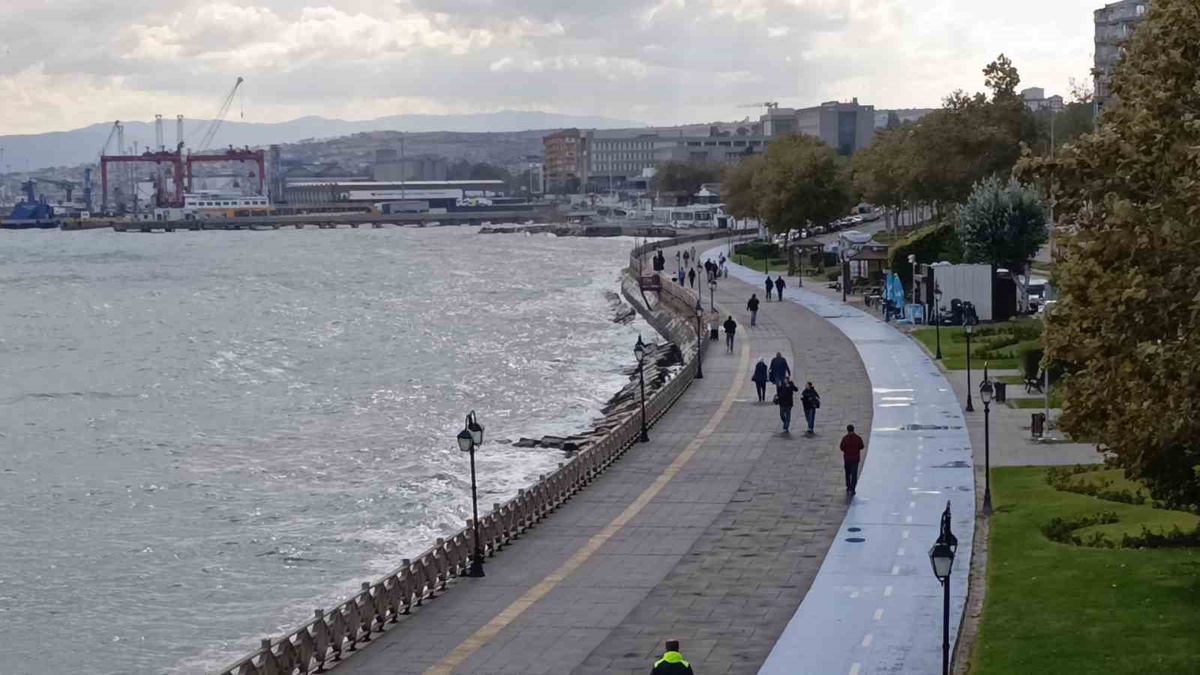 Meteoroloji 27 Ekim 2026'da Marmara ve Kuzey Ege'de kuvvetli yağışa karşı uyardı