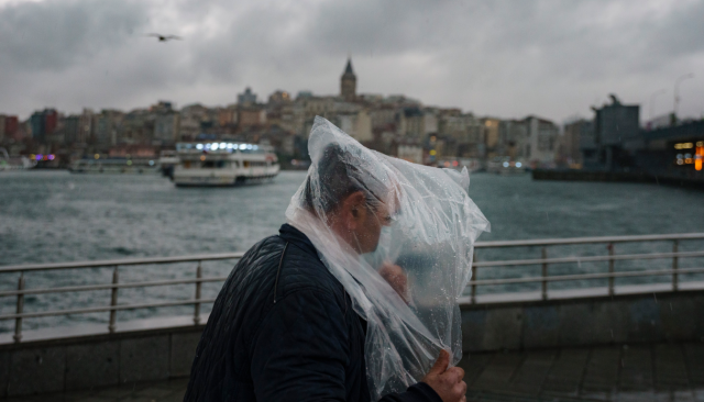 Meteoroloji, İstanbul ve Diğer İllere Sel Uyarısında Bulundu
