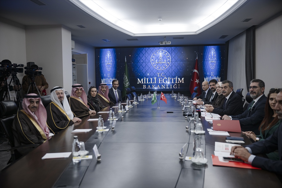 Milli Eğitim Bakanı Tekin ve Suudi mevkidaşı eğitimde işbirliği mutabakatını imzaladı