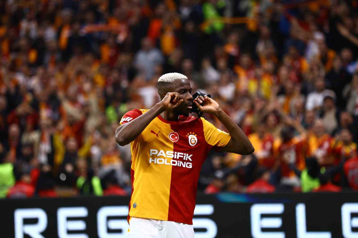 Osimhen, Fenerbahçe derbisinde attığı 2 golle rakibine karşı gol sayısını 5'e çıkardı