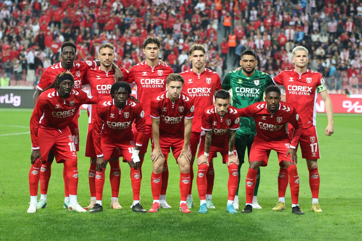 Samsunspor üst üste 7. lig maçını kaybederek en uzun yenilgi serisini yaşadı