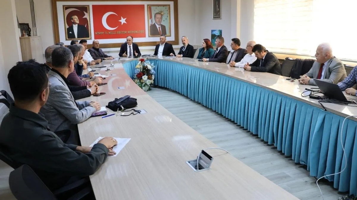 Sinop'ta 2026-2027 eğitim yılı için oyun temelli öğrenme planı tanıtıldı