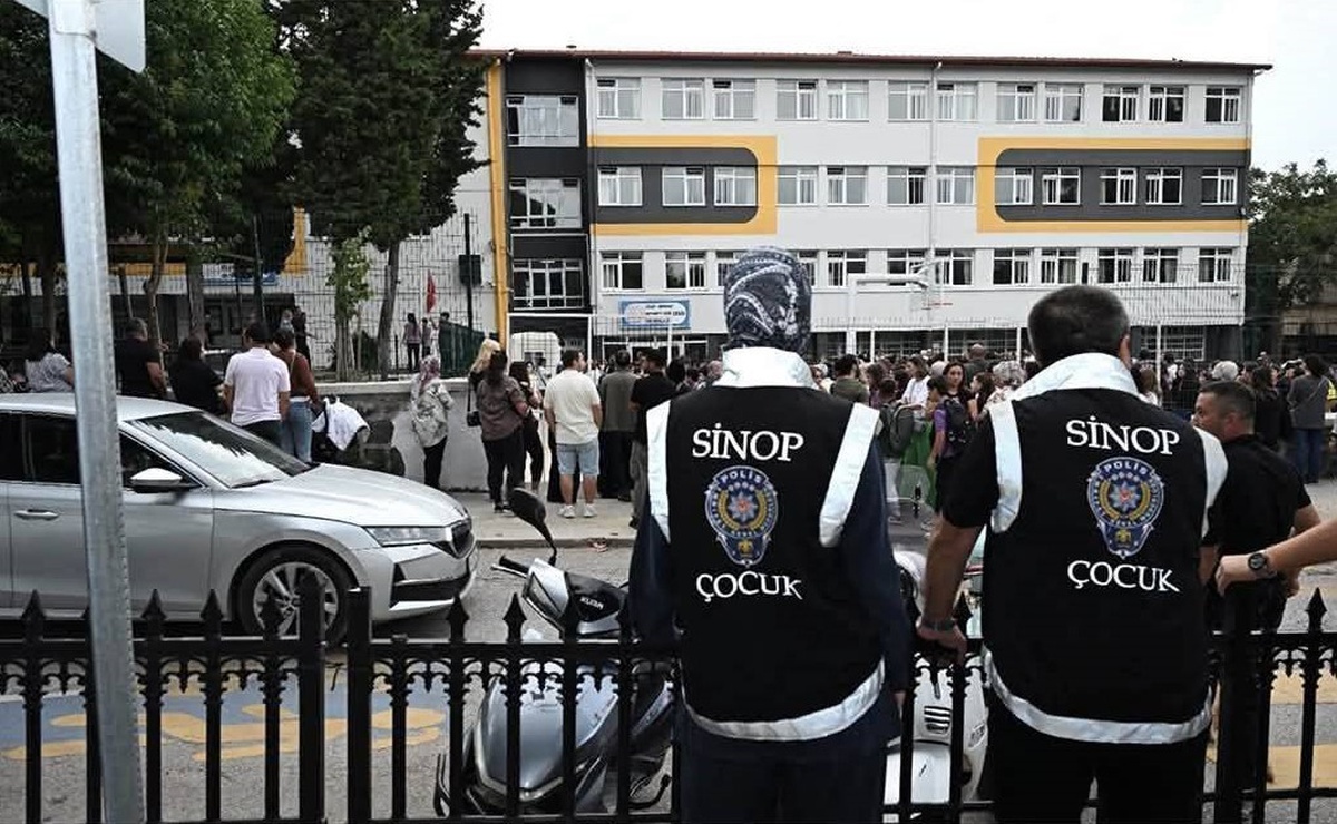 Sinop'ta okul servisi ve çevresi denetimleri Valilik koordinesinde sürüyor