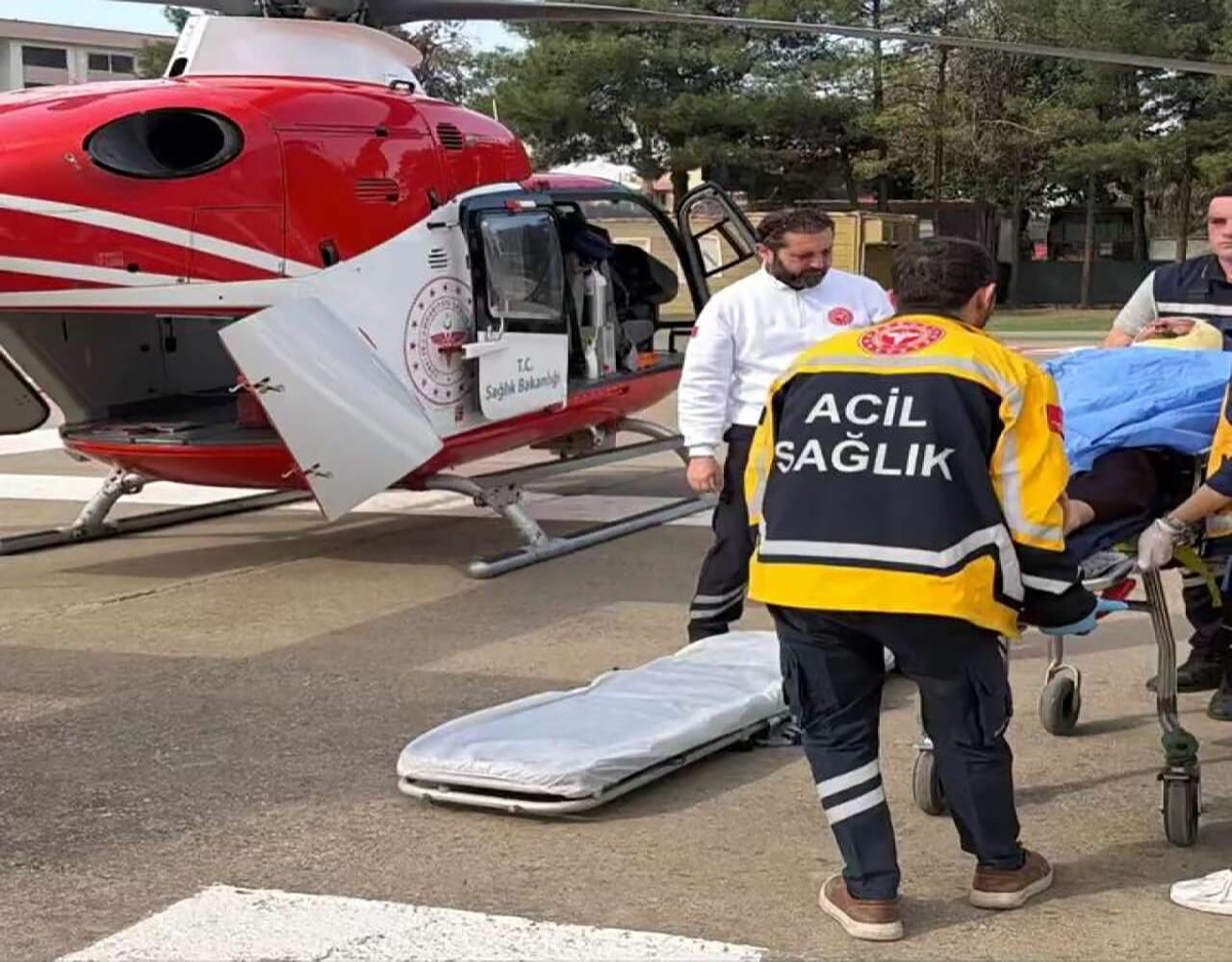 Şırnak'ta iki hasta hava ambulansıyla sevk edildi