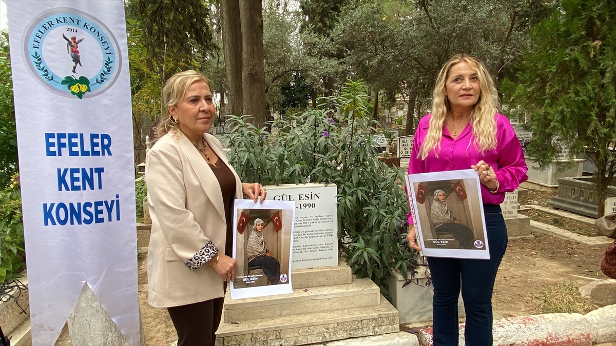 Türkiye'nin ilk kadın muhtarı Gül Esin, Aydın Nazilli'de kadın muhtarlarca anıldı