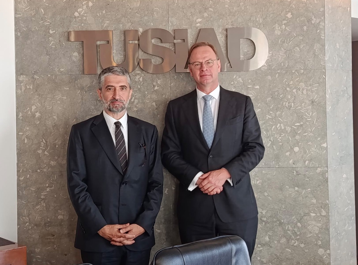 TÜSİAD Başkanı Diren, Hollanda Büyükelçisi Dorhout ile Gümrük Birliği'ni ele aldı