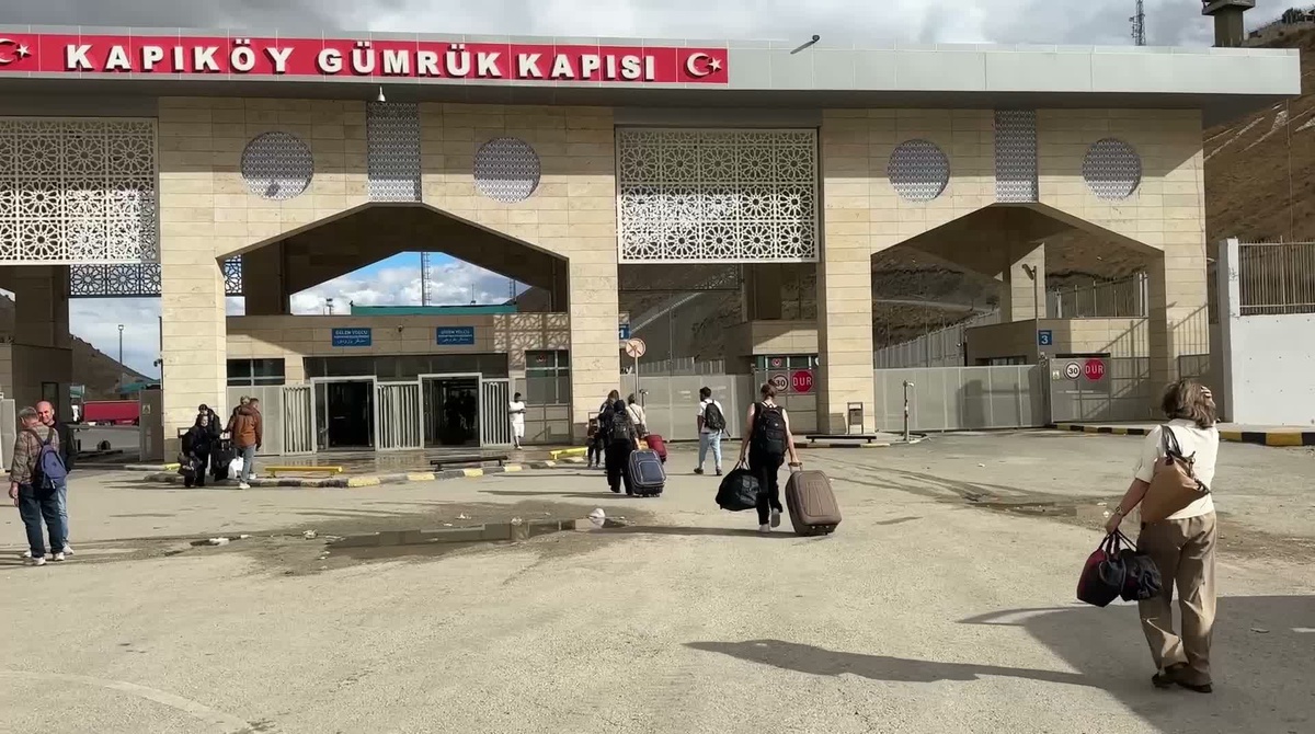 Van Saray'da minibüs hattında araç sayısı yakıt maliyetiyle 150'den 50'ye düştü