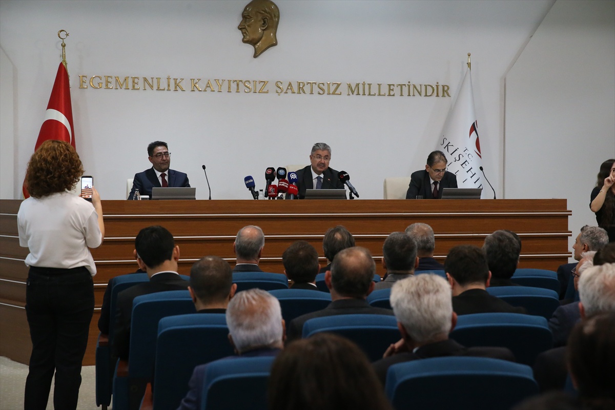5 aylık çalışmayla hazırlanan Vizyon Eskişehir 2036 Vali katılımıyla tanıtıldı