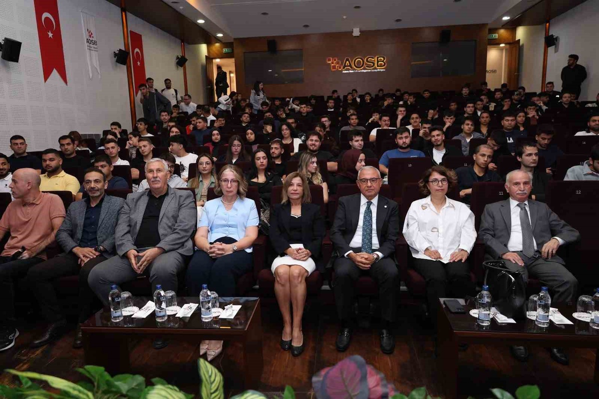 AOSB ve Çukurova Üniversitesi iş birliğinde öğrencilere tanışma toplantısı yapıldı