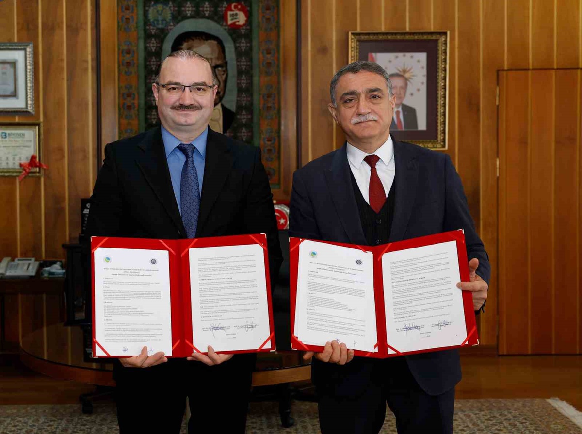 Atatürk Üniversitesi ile Ahi Evran Üniversitesi BÖGEP kapsamında protokol imzaladı